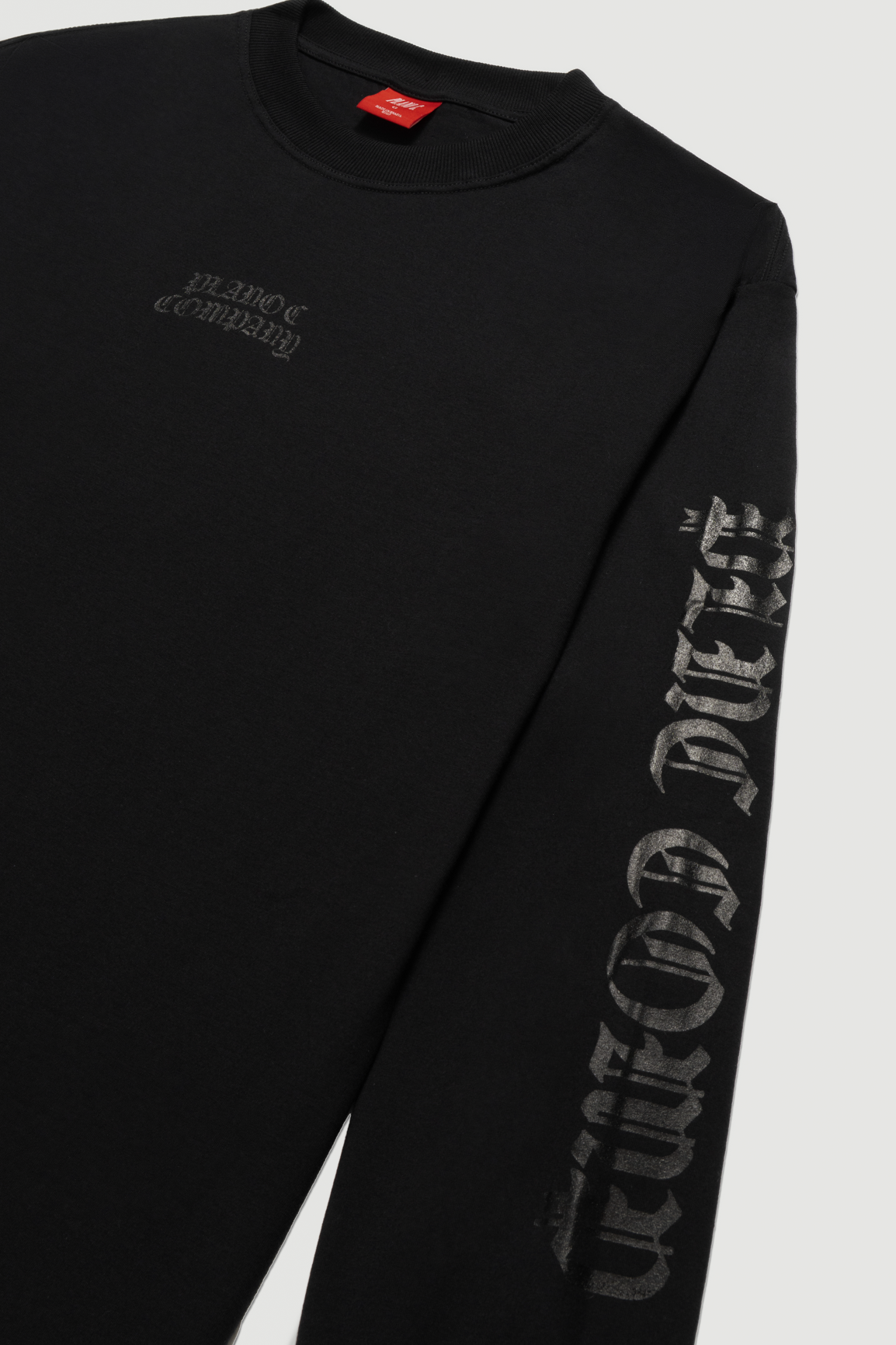CAMISETA MANGA LONGA GOTHIC PRETO