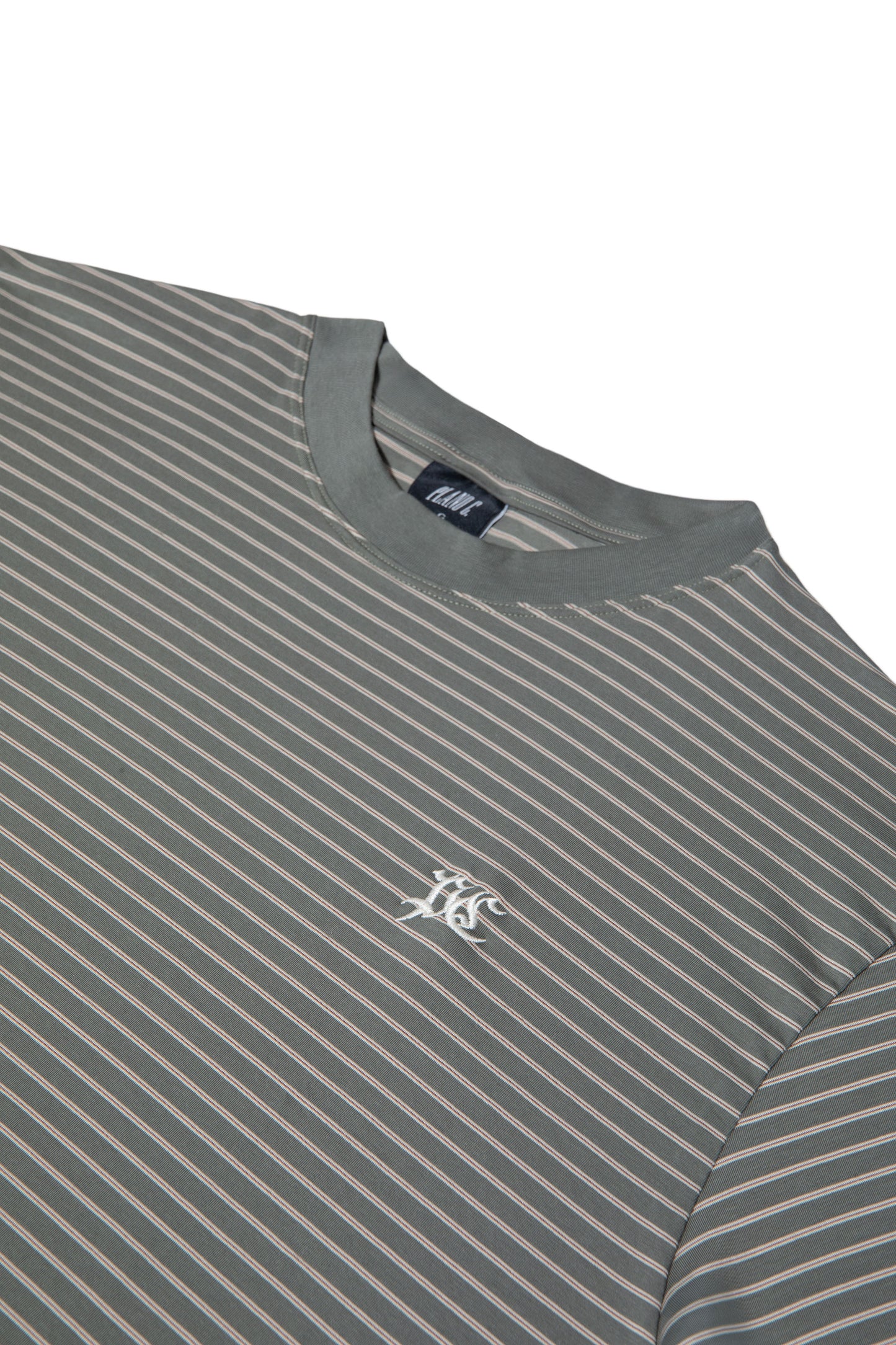 CAMISETA LISTRADA "PC" OLIVE GREEN