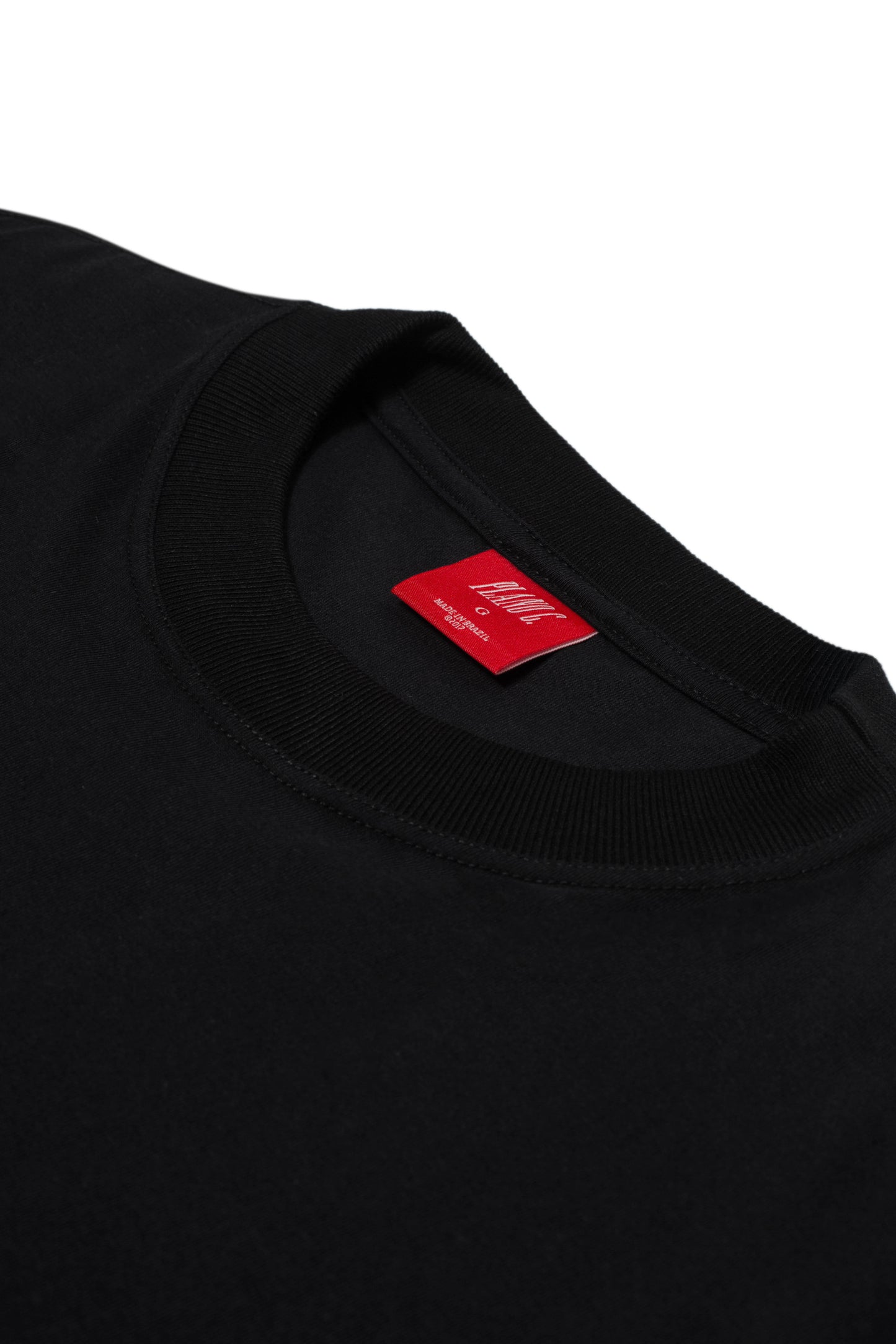 CAMISETA "PC ORNAMENT" BLACK