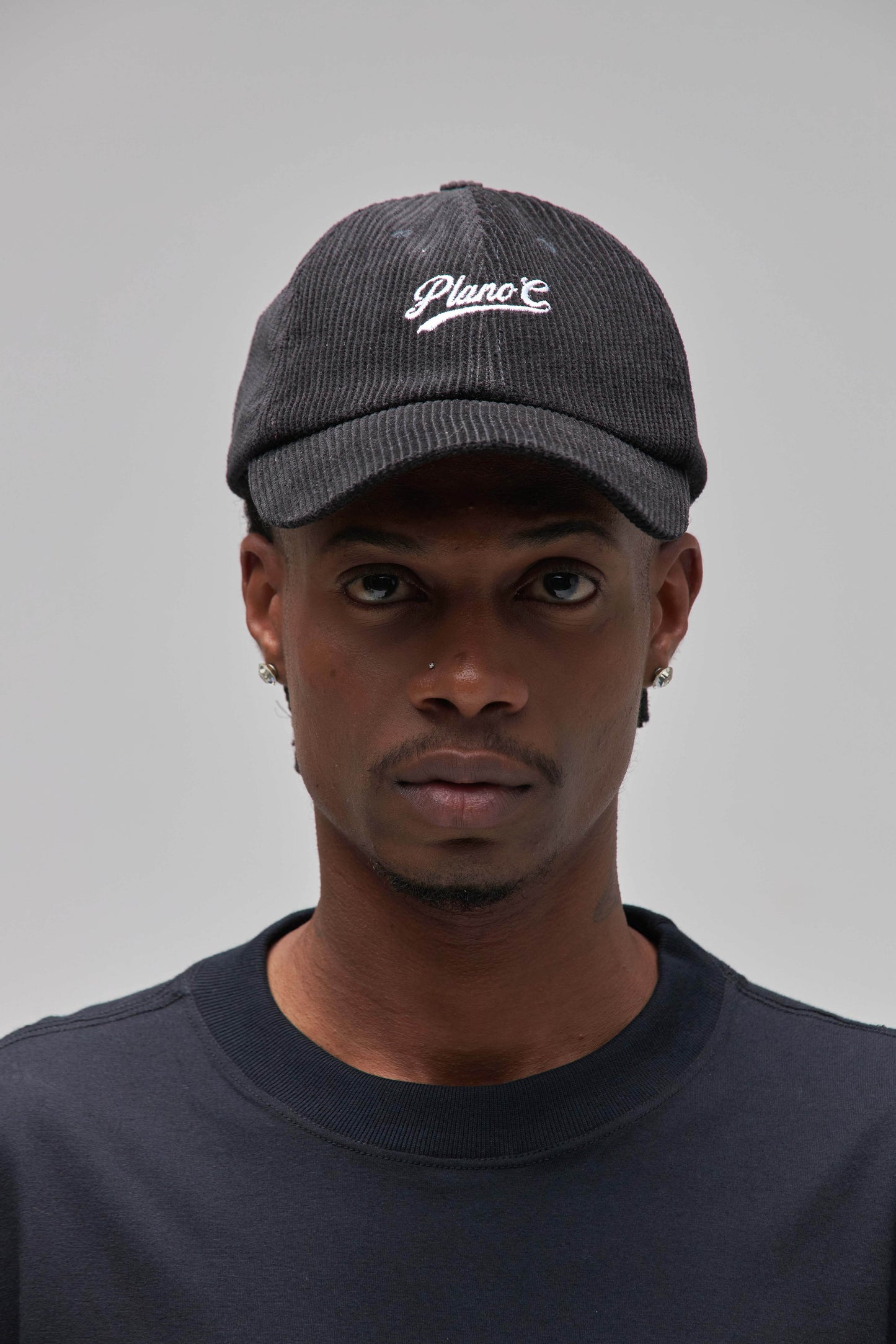 BONÉ 6-PANEL COTELÊ BLACK