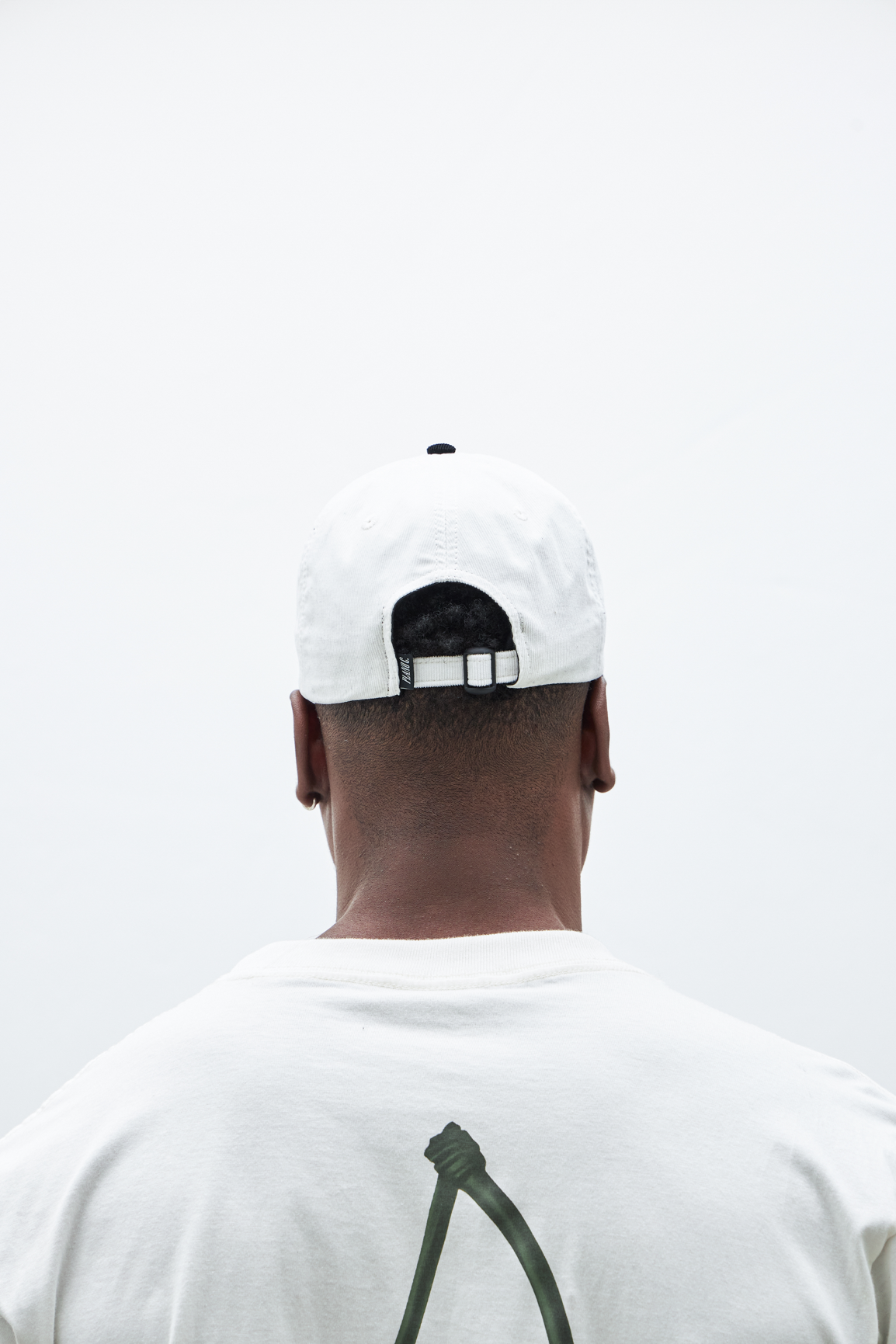 BONÉ COTELÊ 6-PANEL PRETO-OFF WHITE