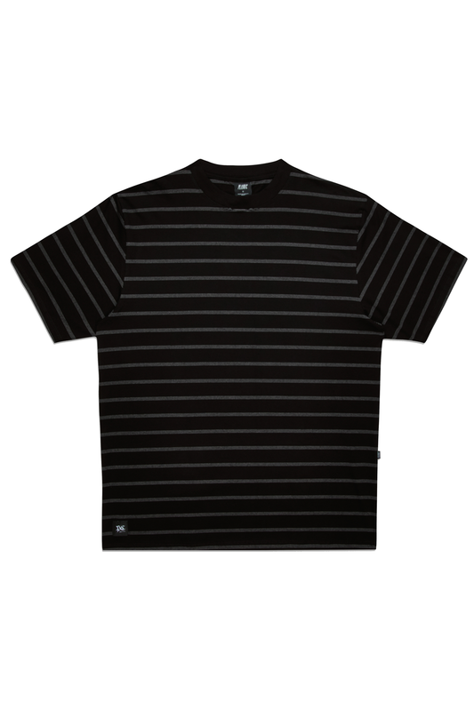 CAMISETA LISTRADA LABEL PRETO-OFF WHITE