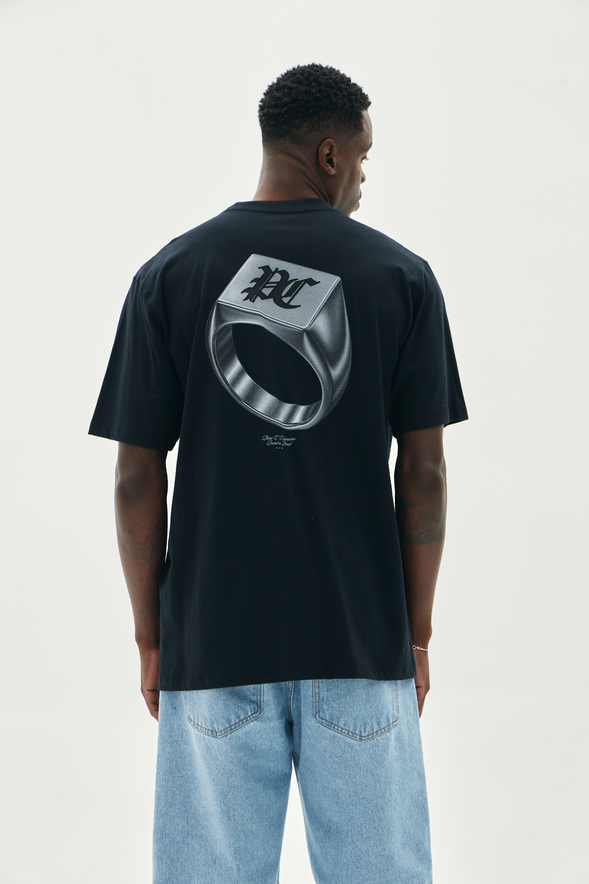 CAMISETA RING PRETO