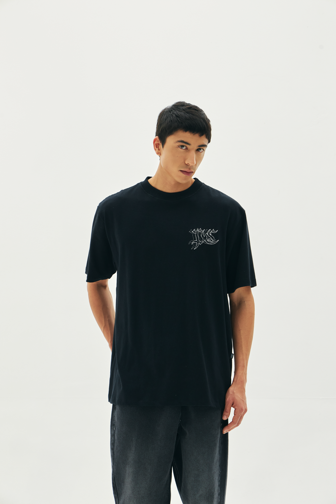 CAMISETA TWICE PRETO