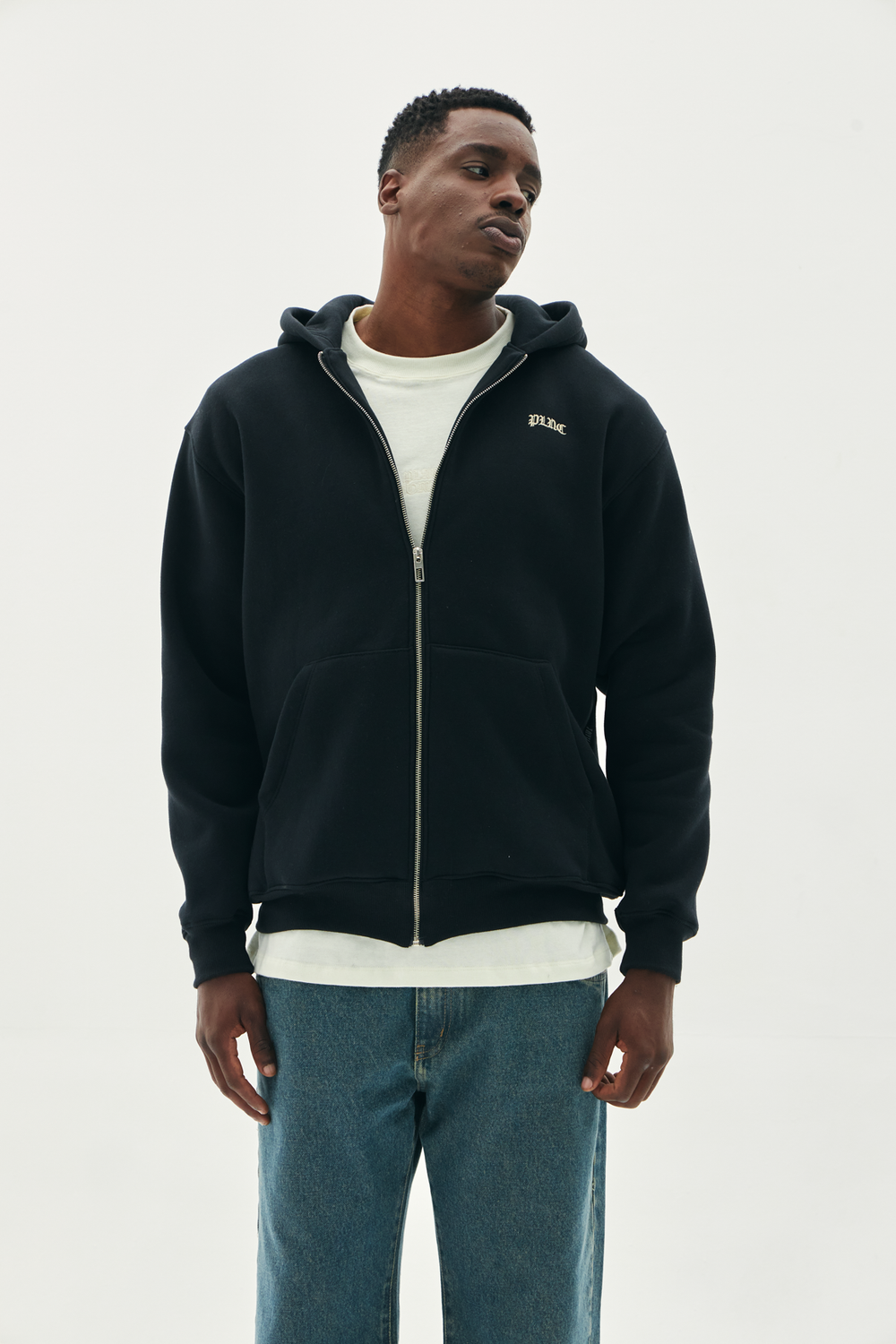 JAQUETA MOLETOM HOODIE PRETO