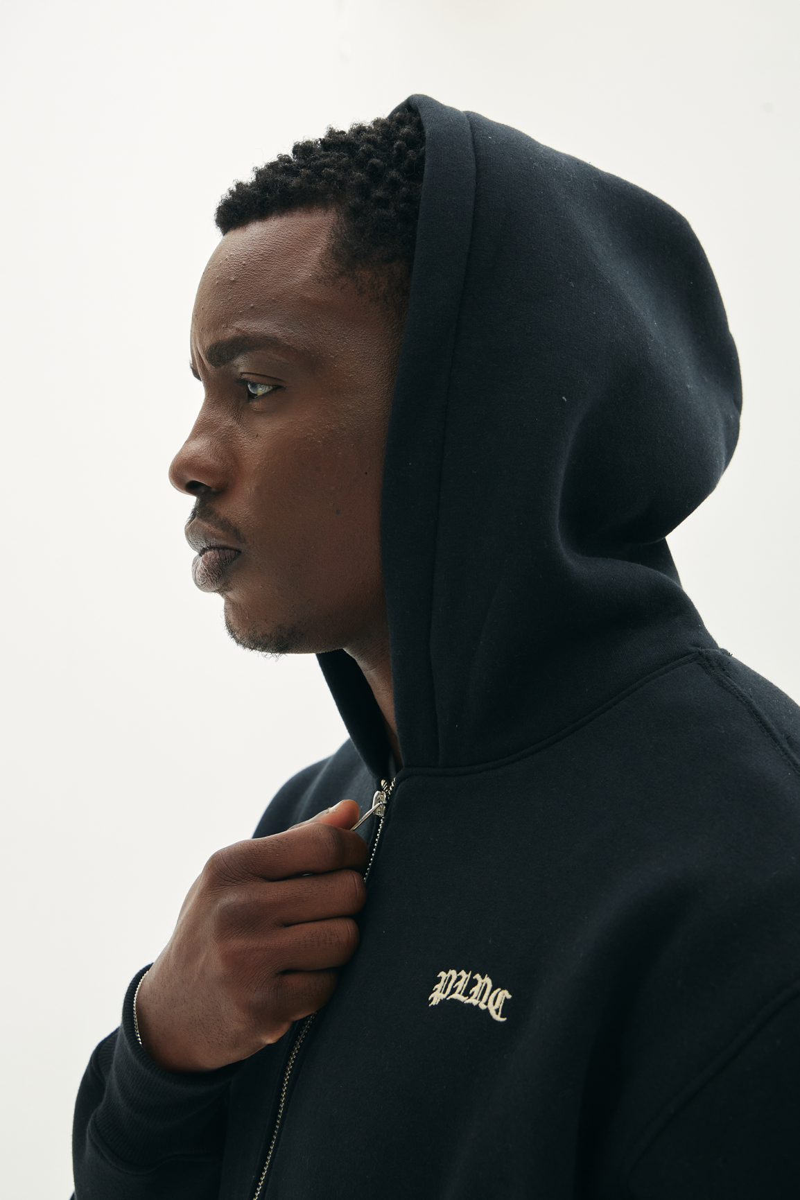 JAQUETA MOLETOM HOODIE PRETO
