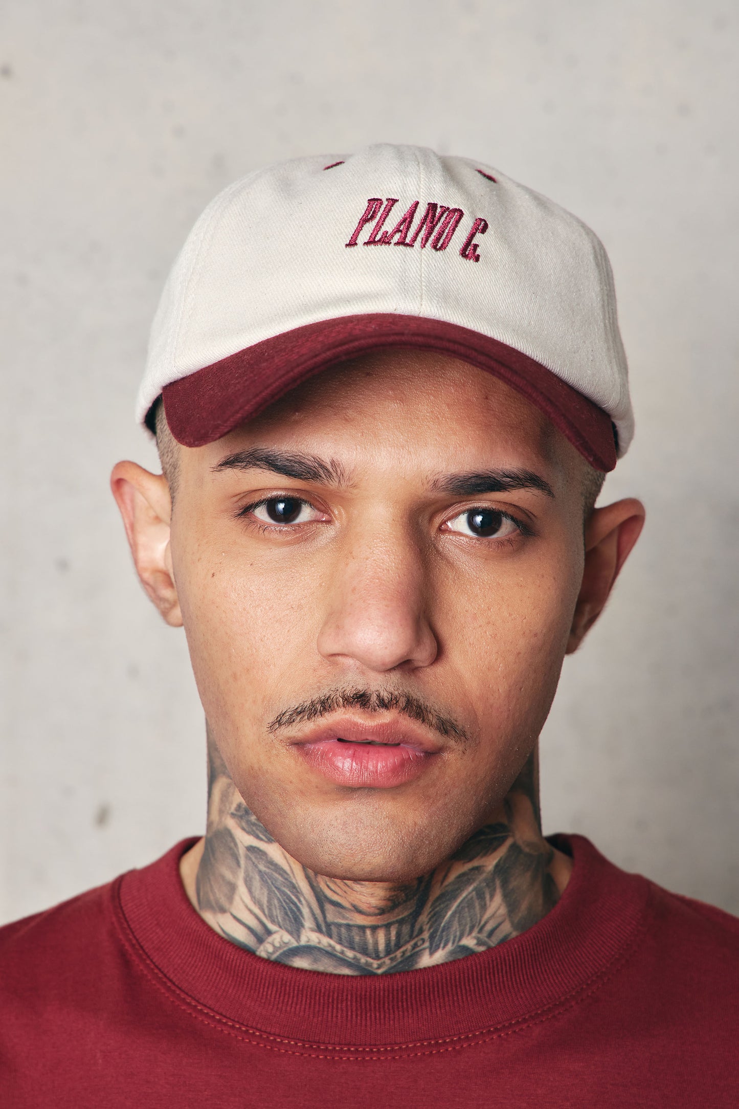 BONÉ DAD HAT "LOGO" OFF-WHITE/BORDO