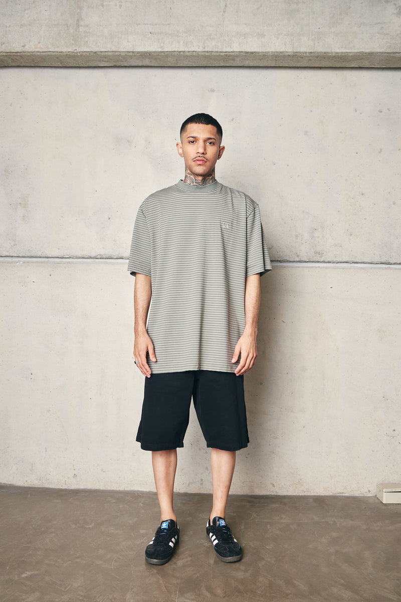 CAMISETA LISTRADA "PC" OLIVE GREEN