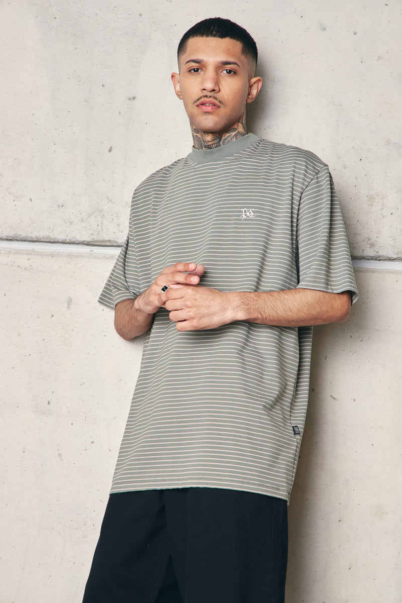 CAMISETA LISTRADA "PC" OLIVE GREEN