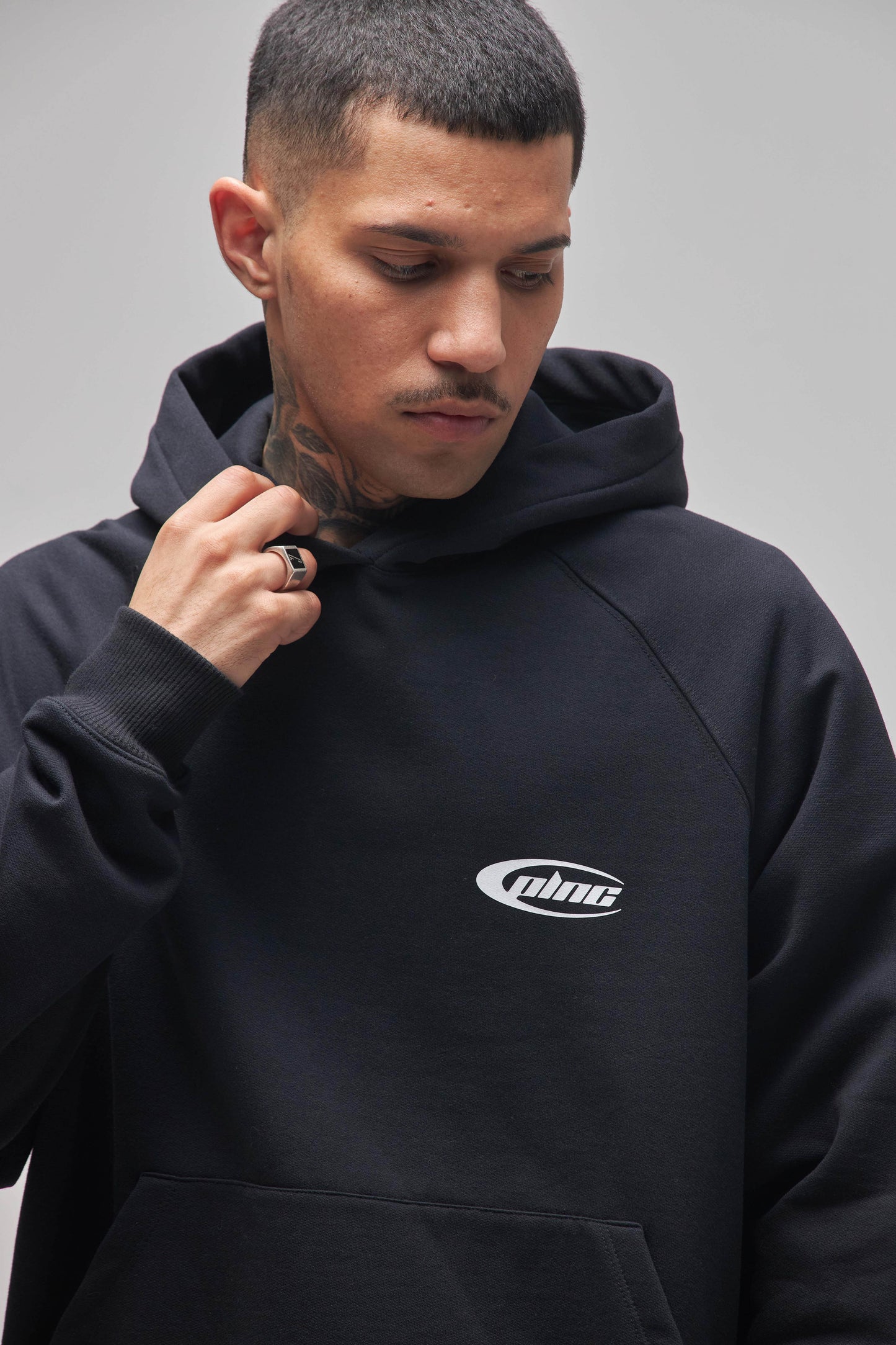 HOODIE RAGLAN PLNC PRETO