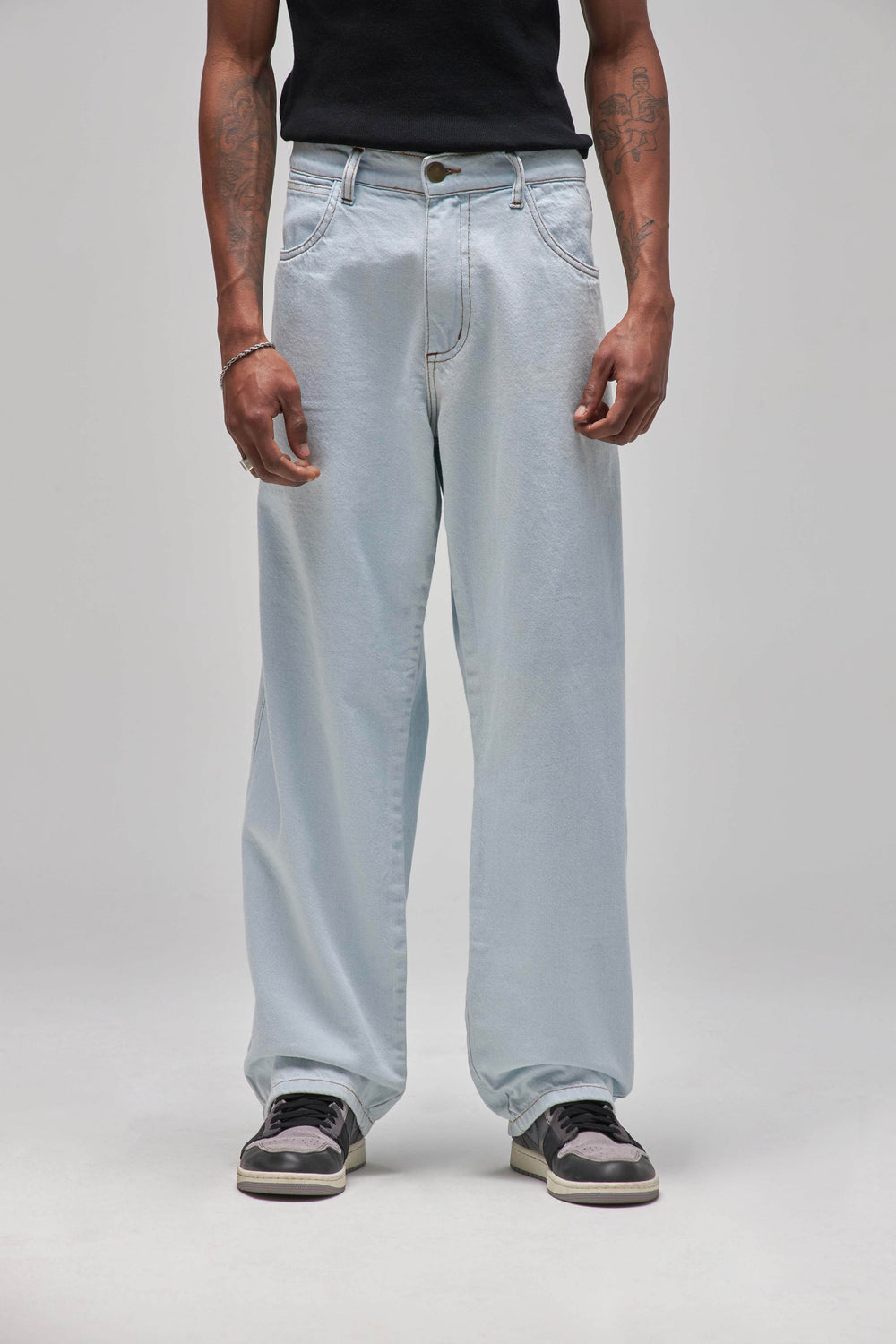 CALÇA JEANS DELAVÊ