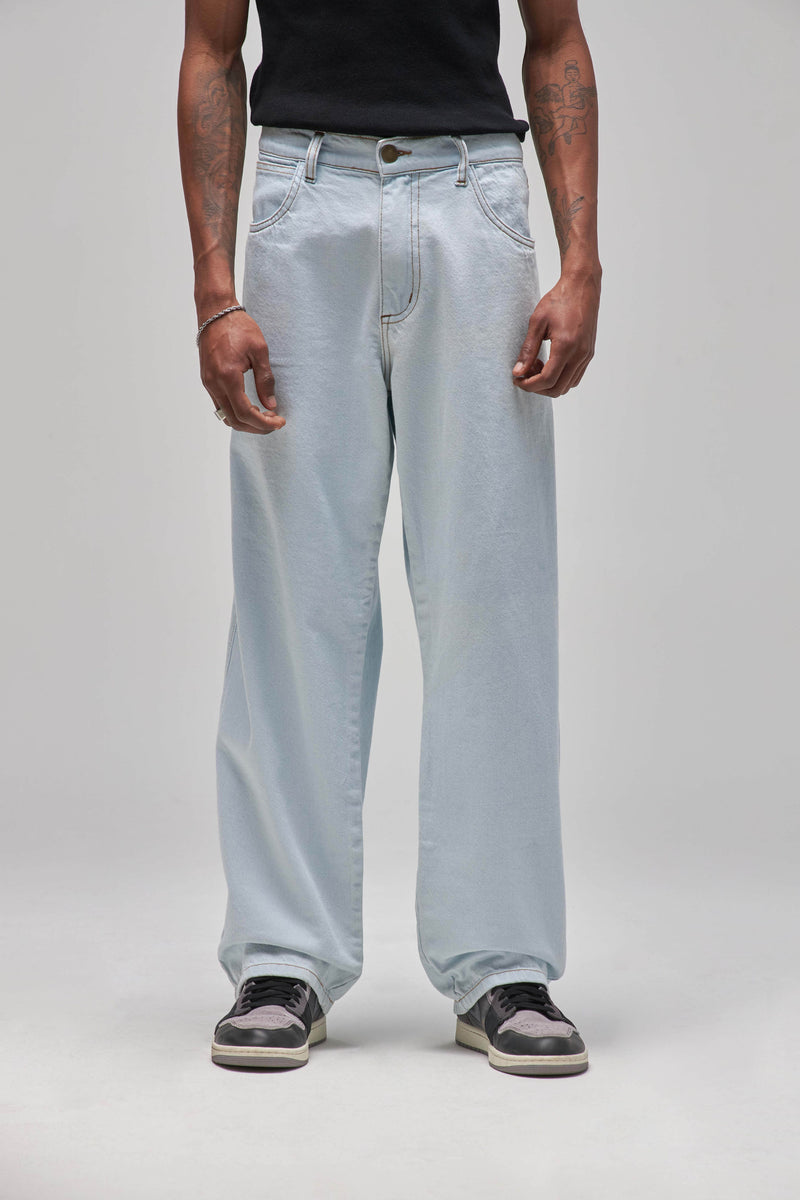 CALÇA JEANS DELAVÊ