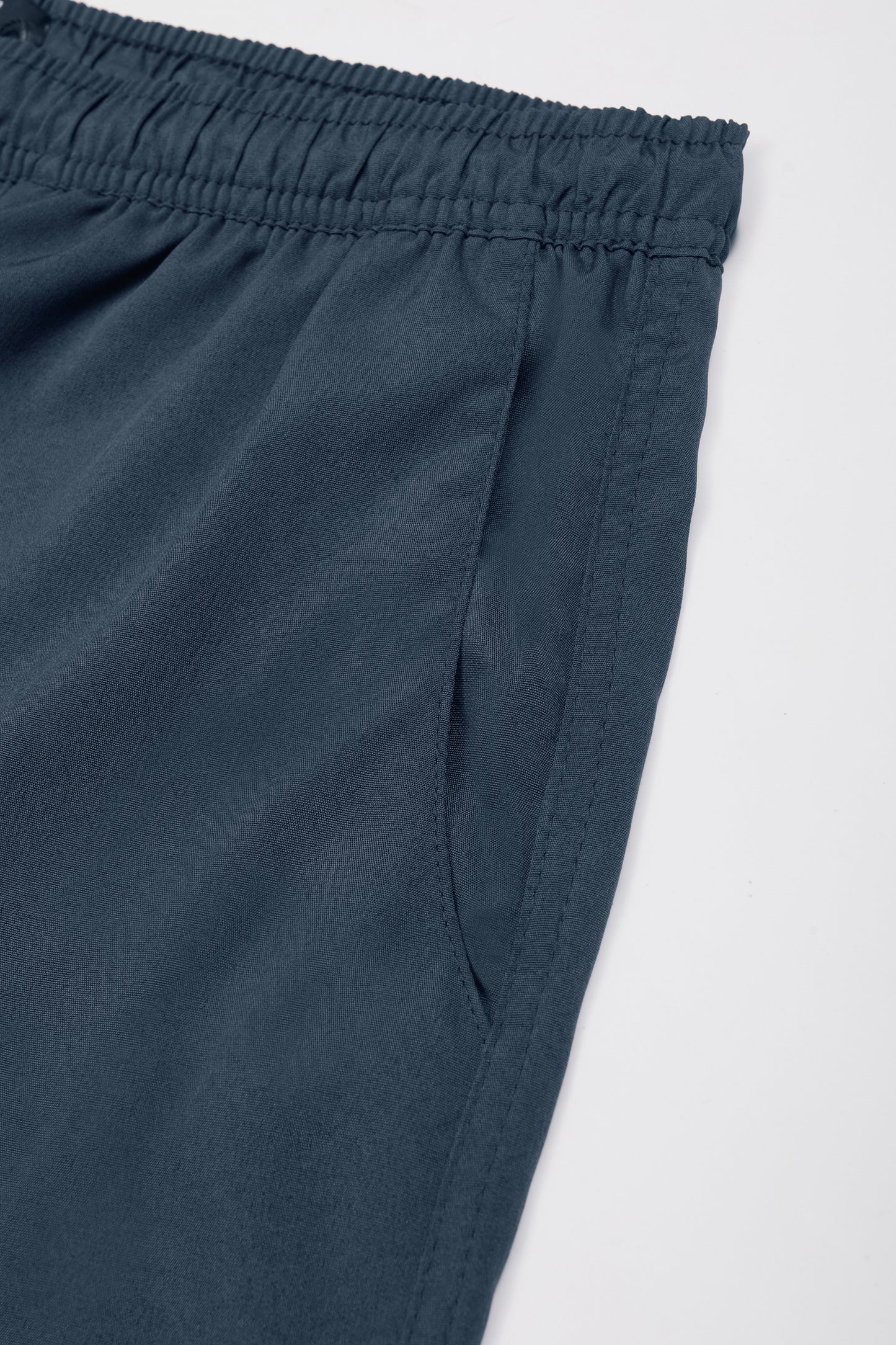 SHORTS LOGO PETROLEO