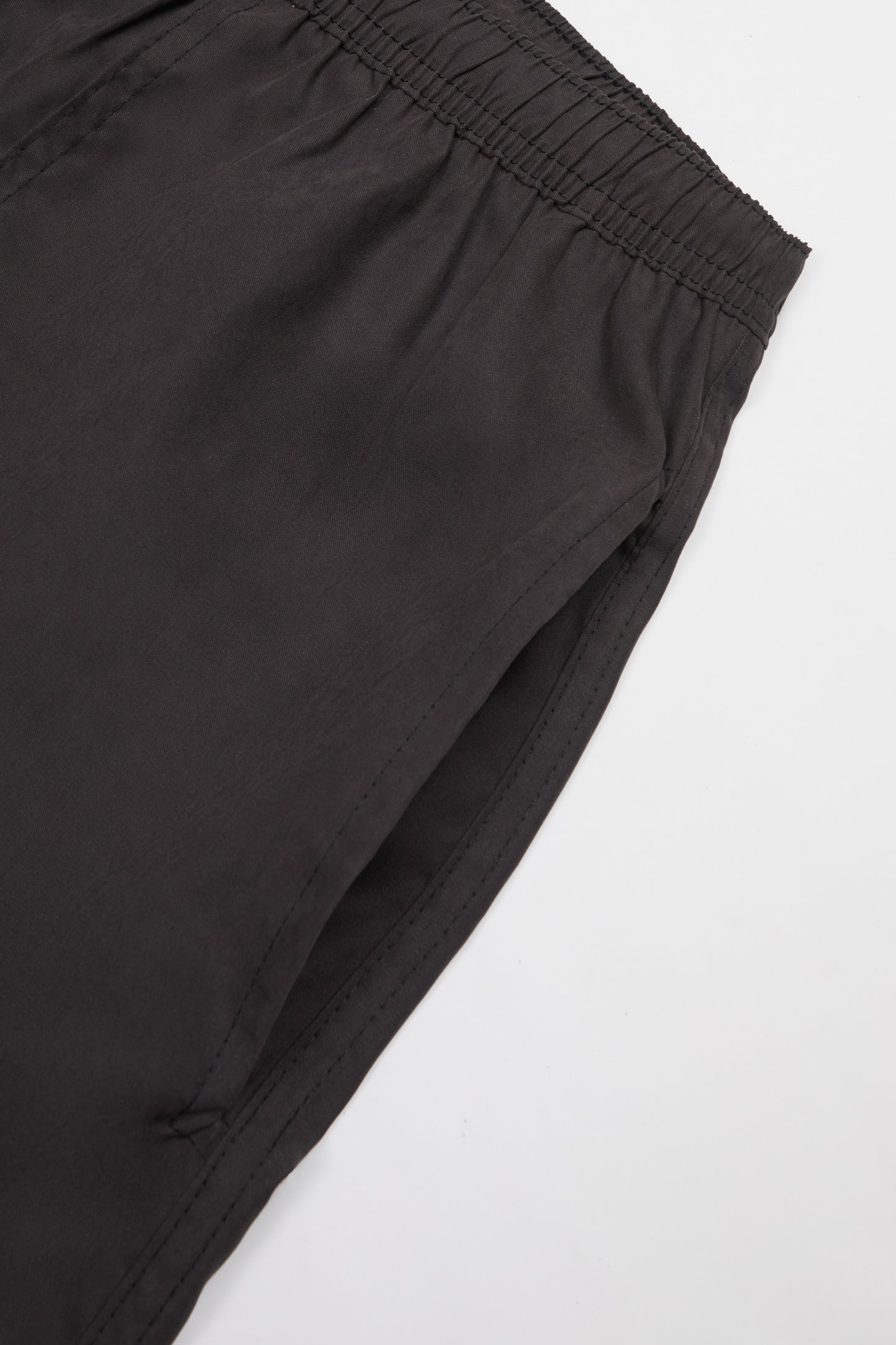 SHORTS SCRIPT PRETO
