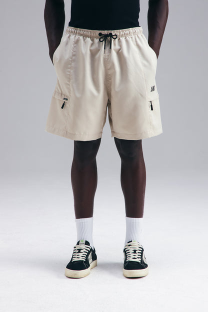 SHORTS CARGO LOGO AREIA WHITE SAND