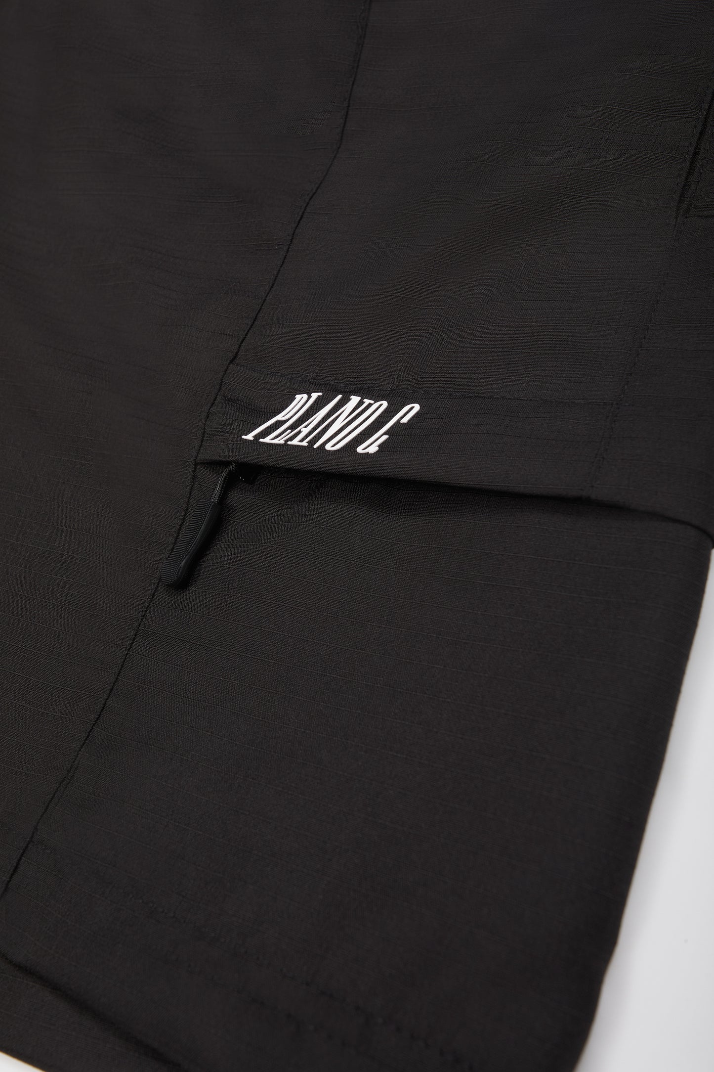 SHORTS CARGO LOGO PRETO