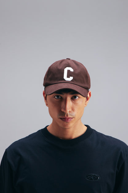 DAD HAT LETTER C MARROM